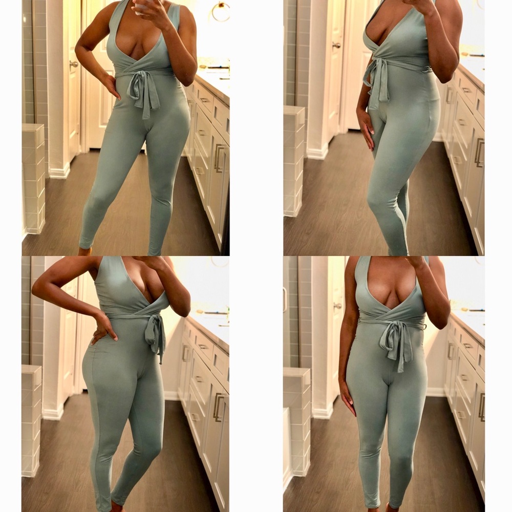 Teal Wide V-Neck Jumpsuit with Waist Tie.